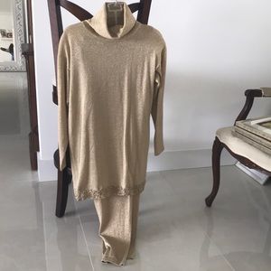Sparkle Gold tunic with matching pants and lace detail